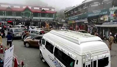 8,000 tourist vehicles sent back from Mussoorie, Nainital, check-posts set up at Uttarakhand border