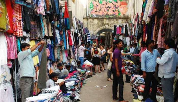 COVID-19: Delhi’s Sarojini Nagar export market closed for &#039;grossly&#039; violating norms