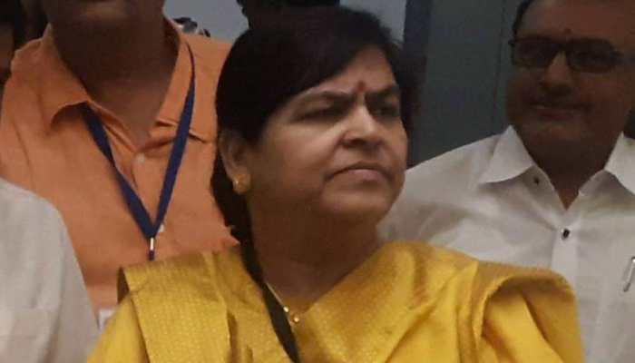 Rs 100 per photo: BJP minister wants people to pay for selfie with her