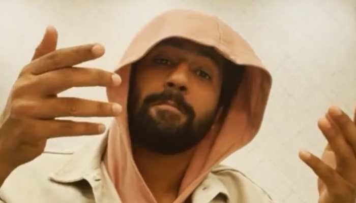 Vicky Kaushal raps to &#039;Purple Hat&#039;, Deepika Padukone, Hrithik Roshan love it! - Watch