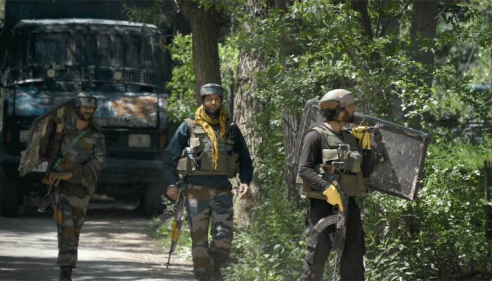 Lashkar-e-Toiba module busted in J&amp;K's Budgam, terrorist, 4 associates arrested