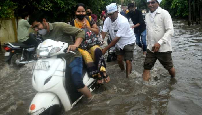 Heavy rains expected, IMD issues 'red alert' for Mumbai for next 24 hours