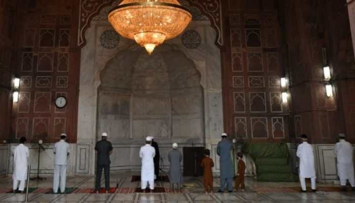Eid al-Adha 2021: With restrictions in place, devotees offer prayers at Delhi's  Jama Masjid