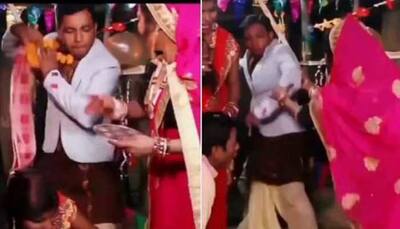Dulhan faints at 'mandap', groom runs away, bizarre video leaves netizens in splits - Watch
