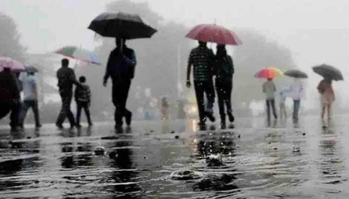 IMD forecasts heavy rainfall over western, central India, issues &#039;Red&#039; alert for Mumbai