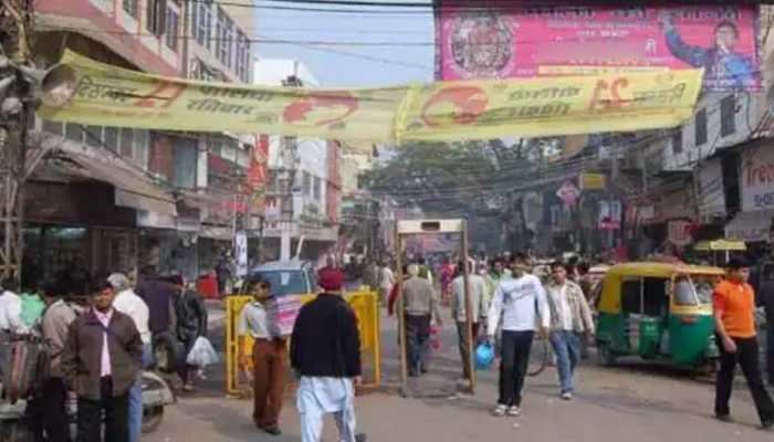 Delhi&#039;s Tilak Nagar market closed for violating COVID protocol