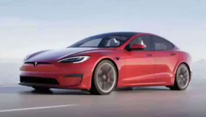 Tesla’s interface gets Hindi language update, India launch around the corner? Tesla’s interface gets Hindi language update, India launch around the corner?