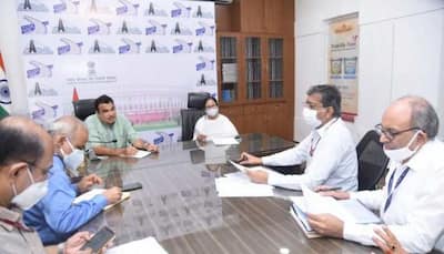 Mamata Banerjee calls on Union minister Nitin Gadkari in Delhi, reviews road projects in West Bengal 