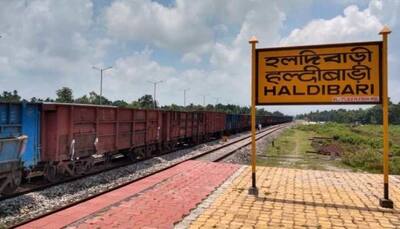 First goods train from India’s Haldibari reaches Chilahati in Bangladesh 