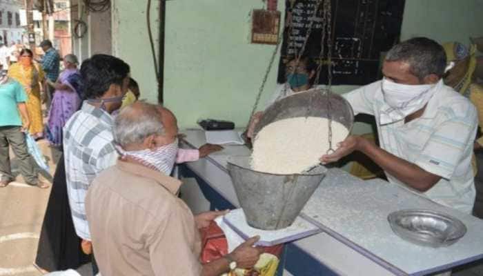 UP: Over 80 lakh beneficiaries will receive free food grains at 80,000 fair price shops under PMGKAY on August 5