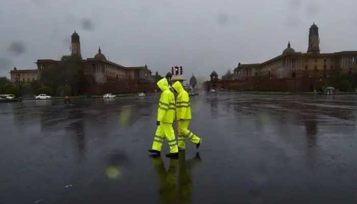 IMD predicts thunderstorm, rainfall in Delhi, parts of Uttar Pradesh today
