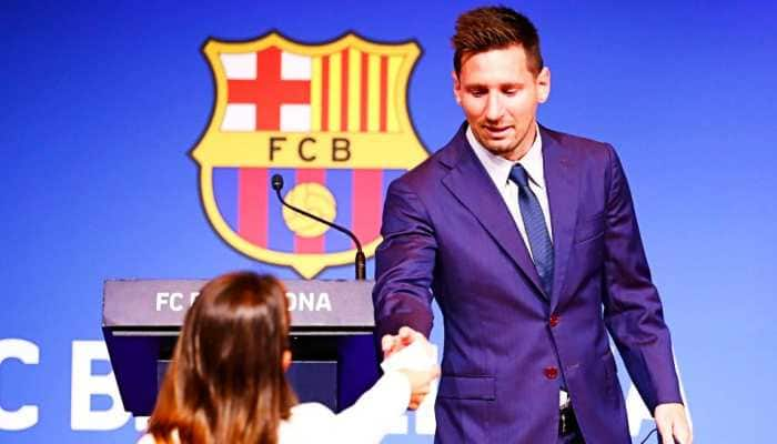 Lionel Messi transfer rumours: Argentina legend set to undergo medical at Paris Saint-Germain, says report