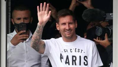 WATCH: Lionel Messi gets rousing welcome as he lands in Paris to join PSG