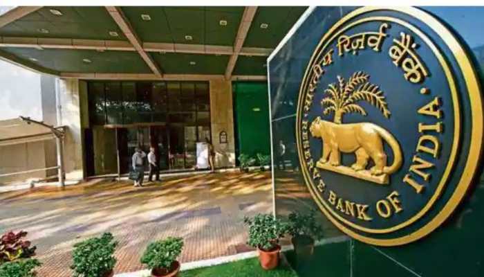 Starting October 1, RBI to levy penalty on ATMs that run out of cash