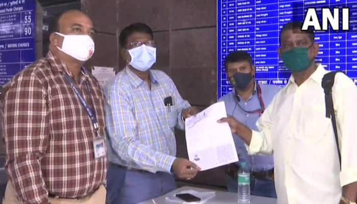 BMC issues monthly passes for fully vaccinated people to travel in Mumbai local trains 