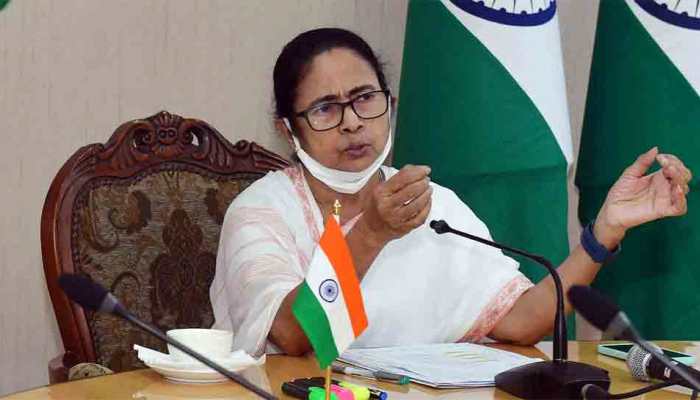 Death certificates should also have PM&#039;s pic: Mamata Banerjee attacks PM Narendra Modi for his photo on vaccine certificates