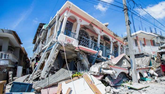 Earthquake of magnitude 7.2 hits Haiti, kills over 300