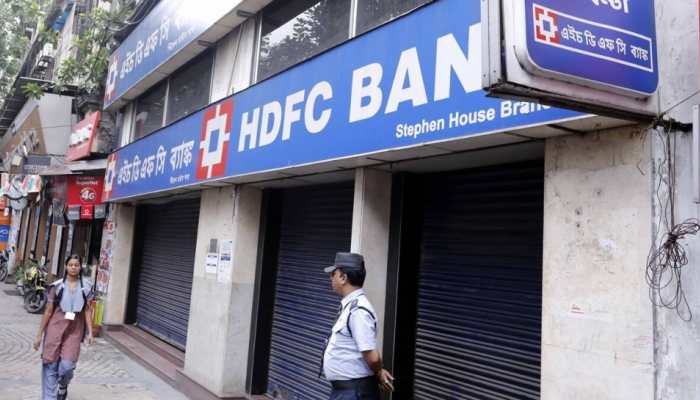 RBI partially lifts ban on HDFC Bank, allows it to sell new credit cards