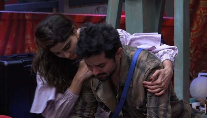 'Bigg Boss OTT': Raqesh Bapat breaks down missing his father in the house!