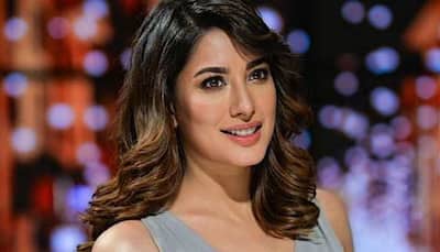Pakistani actress Mehwish Hayat slams haters for focussing on her 'bra colour' on Independence Day post!