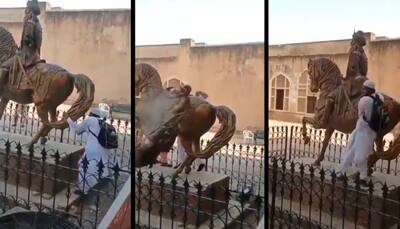 Pakistan court grants bail to man who vandalised statue of Maharaja Ranjit Singh