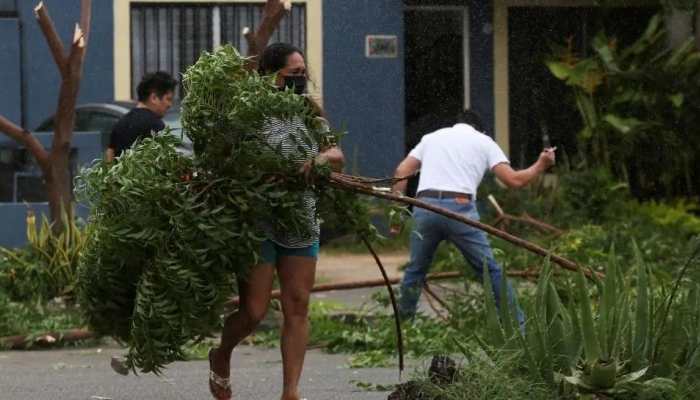 Grace intensifies into major hurricane, barrels toward Mexico's Gulf coast