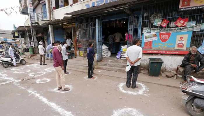 Allow Delhi malls, markets to operate till 10 pm: Traders' body requests DDMA