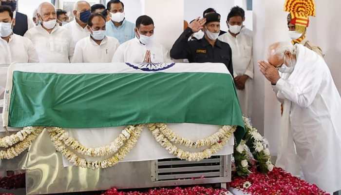 PM Narendra Modi pays last respects to Kalyan Singh