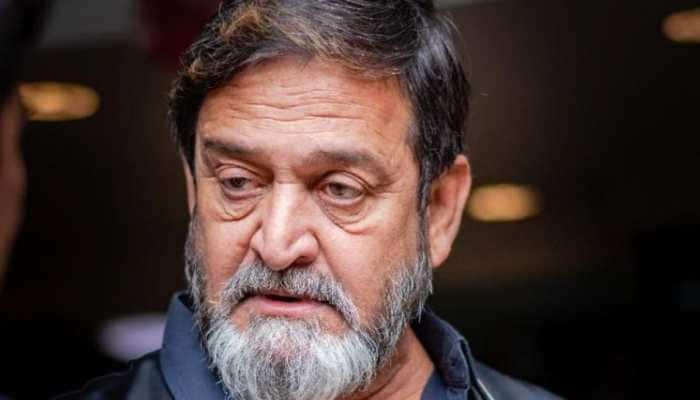 Filmmaker Mahesh Manjrekar undergoes surgery for bladder cancer | People  News | Zee News