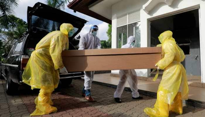 As COVID cases surge, many Sri Lankans are opting for cardboard coffins to cremate loved ones