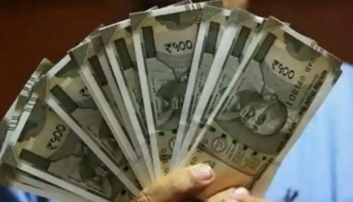 Senior Citizens Savings Scheme vs fixed deposits: Which investment scheme is best for senior citizens? 
