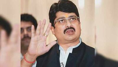 UP MLA Raja Bhaiyya kicks off 'Jansewa Sankalp Yatra', visits Ayodhya