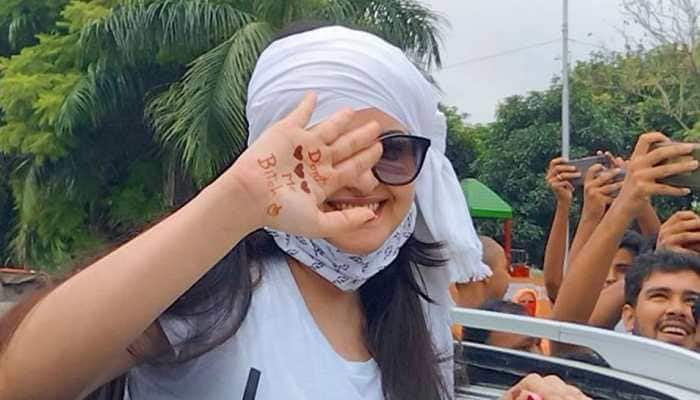 Bangladeshi actress Pori Moni held in drugs case granted bail after 26 days, waves at fans from car rooftop - Pics