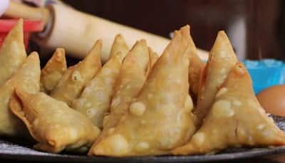 Samosa with serial number! Netizen's picture goes viral, Twitter has a field day