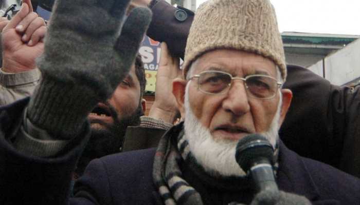 Syed Ali Shah Geelani&#039;s death: Pakistan declares official mourning, India says no comments