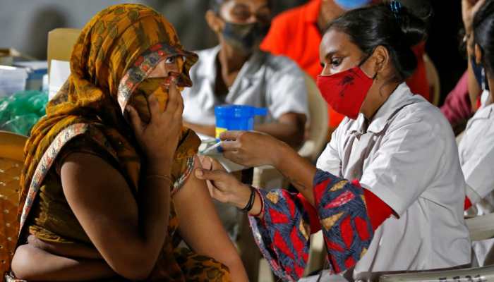 Allow second COVISHIELD dose after 4 weeks for those who want it early, Kerala HC tells Centre