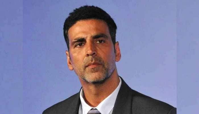 Akshay Kumar&#039;s mother admitted to hospital, actor flies back from UK