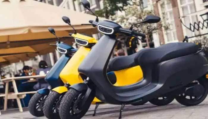 With no charging point, Bengaluru e-scooter owner hauls bike to 5th floor kitchen to recharge, find out more