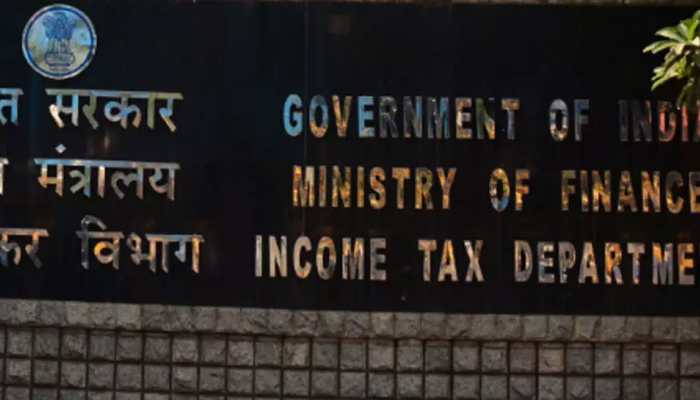 Newslaundry, Newsclick respond after Income Tax 'survey' at their offices