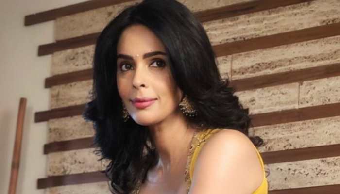 Tum kya mujhe disown karoge: Mallika Sherawat reveals why she dropped her father&#039;s last name