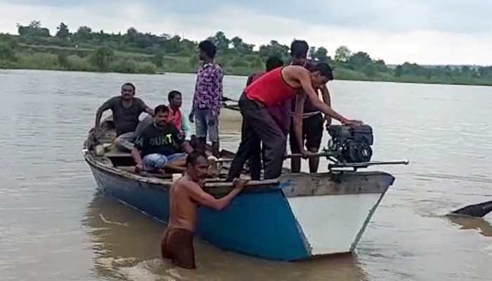 Maharashtra boat tragedy: Four dead, seven missing as overloaded boat capsizes in Wardha river, search operation on