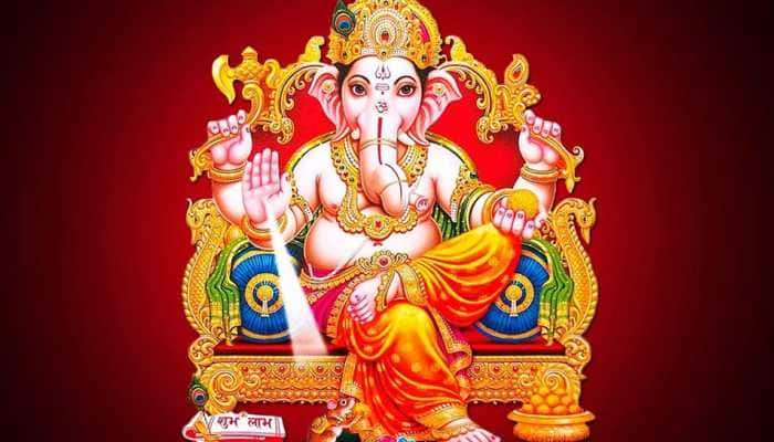 Your one-stop guide on how to perform Ganpati puja at home during Ganesh Utsav!