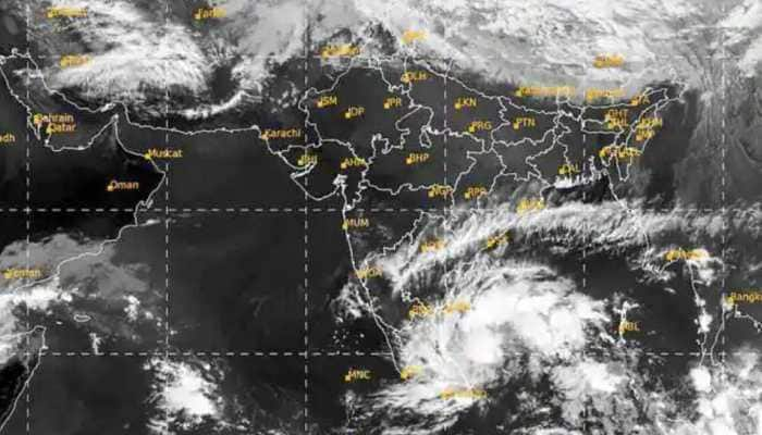 IMD predicts heavy rainfall in Odisha and West Bengal this week