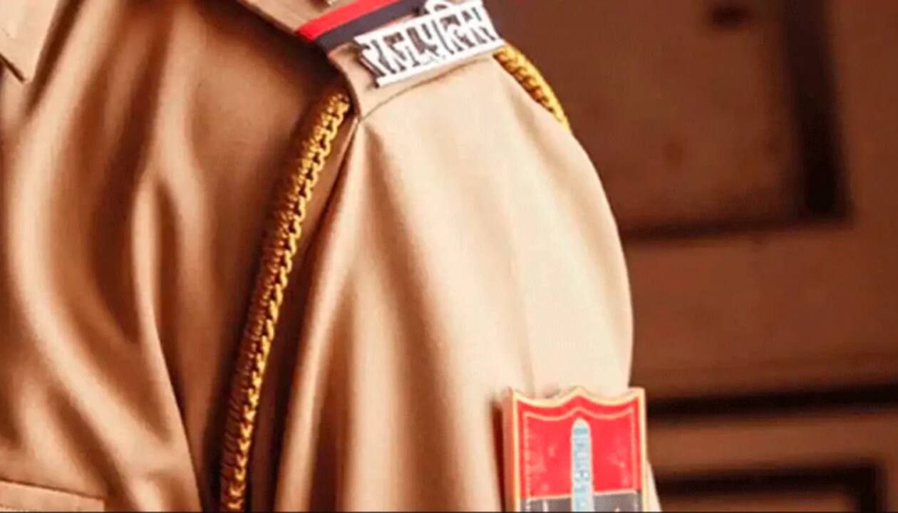Rajasthan cops sex scandal: Major penalty recommended against DSP, woman  constable | India News | Zee News
