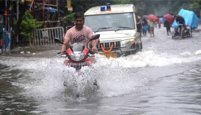 Torrential rains throw life out of gear in Kolkata, waterlogging seen in many areas