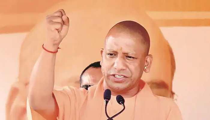 Samajwadi Party workers &#039;purify&#039; places visited by CM Yogi Adityanath in Sambhal with &#039;Gangajal&#039;, video goes viral