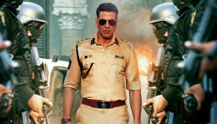 Akshay Kumar's Sooryavanshi to release in theatres on Diwali, Rohit Shetty says 'Aa Rahi Hai Police'!