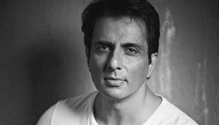 After Sonu Sood shares pic of over 52,000 unread emails in inbox, netizens react with hilarious tweets!