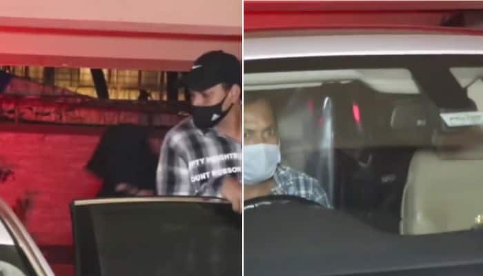 Shah Rukh Khan hides face from paparazzi in a black oversized hoodie, video goes viral