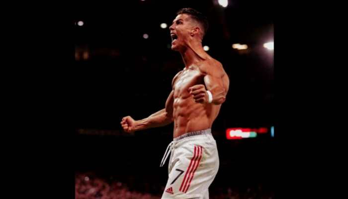 Cristiano Ronaldo goes shirtless after 95th-minute winner, earns a yellow card against Villareal
